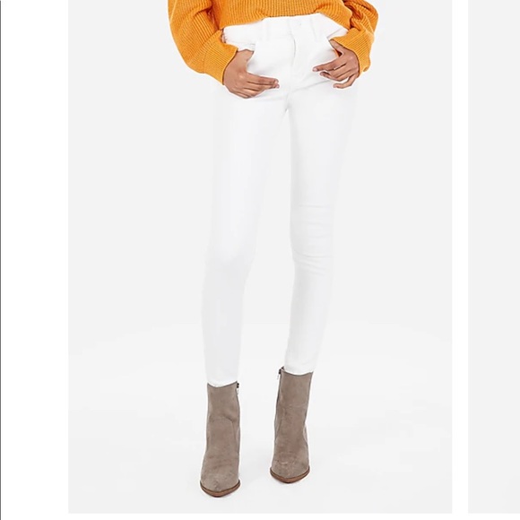 Express NWT Mid Rise White Skinny Jean